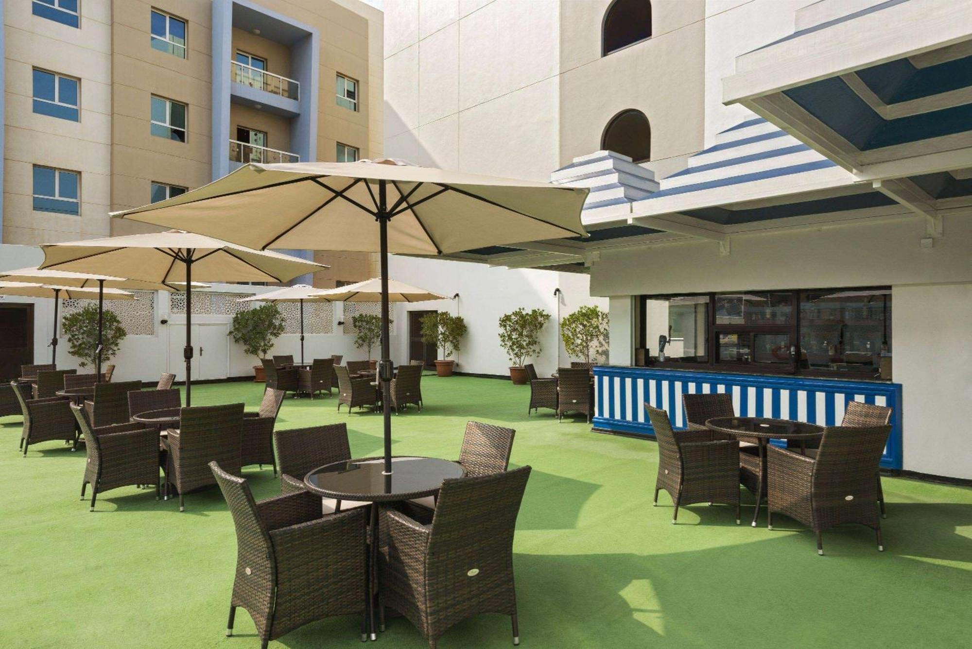 Ramada By Wyndham Bahrain Hotel Manama Exterior photo