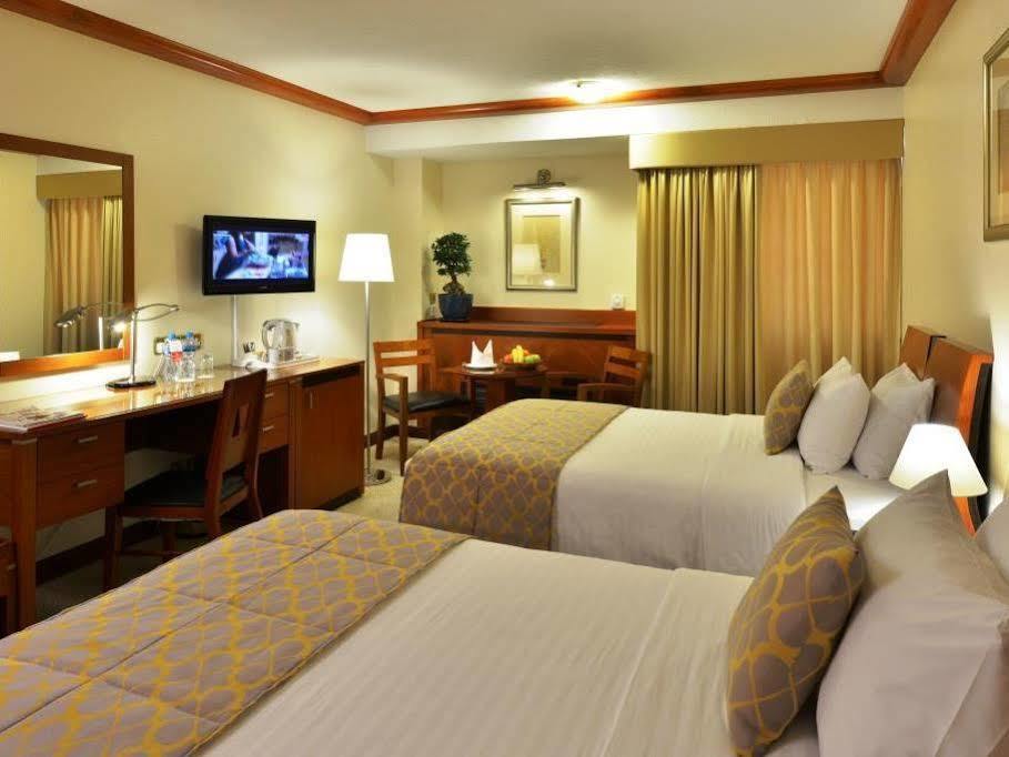 Ramada By Wyndham Bahrain Hotel Manama Exterior photo